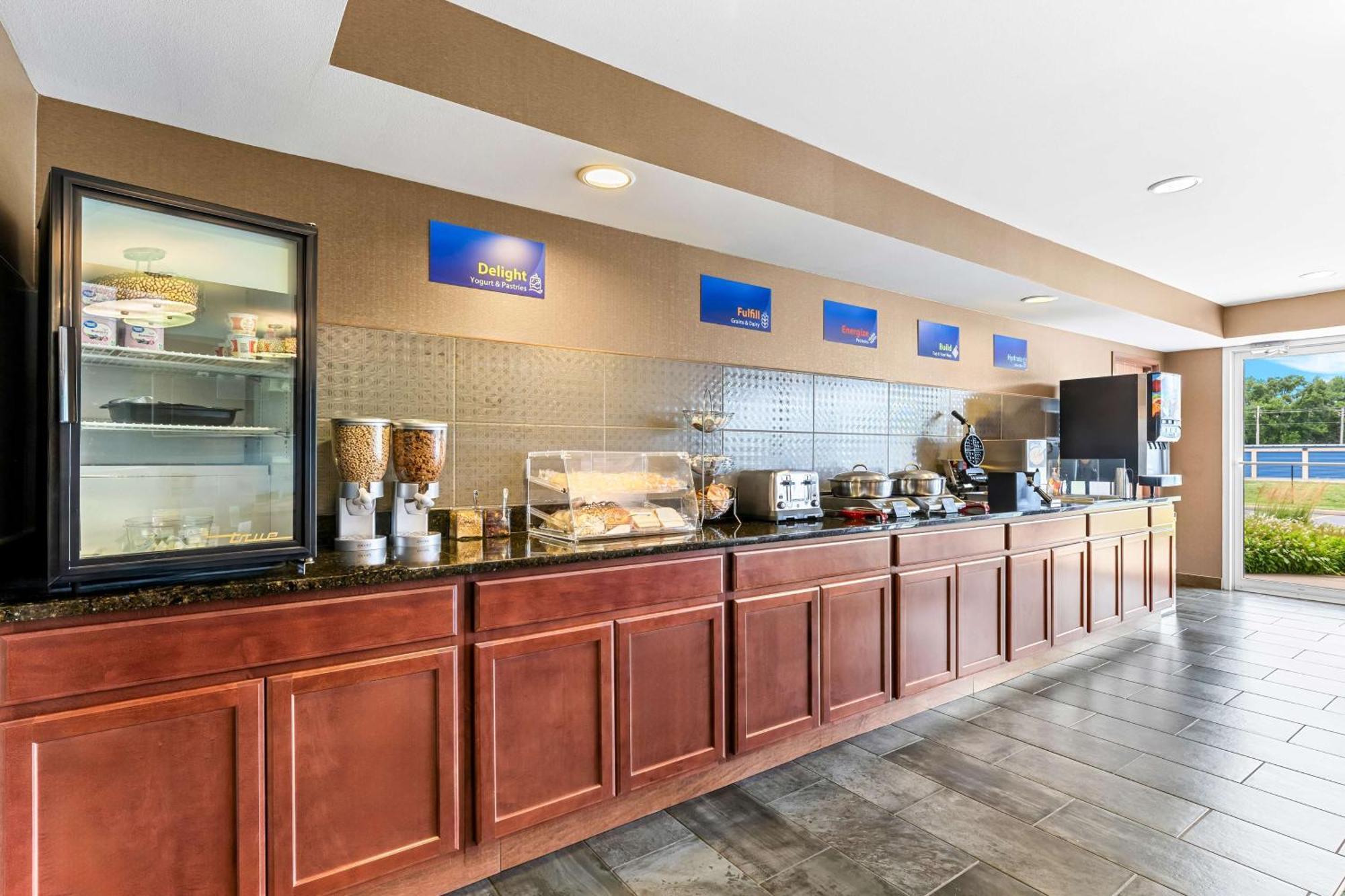 Best Western Legacy Inn & Suites Beloit/Саут-Білойт Екстер'єр фото