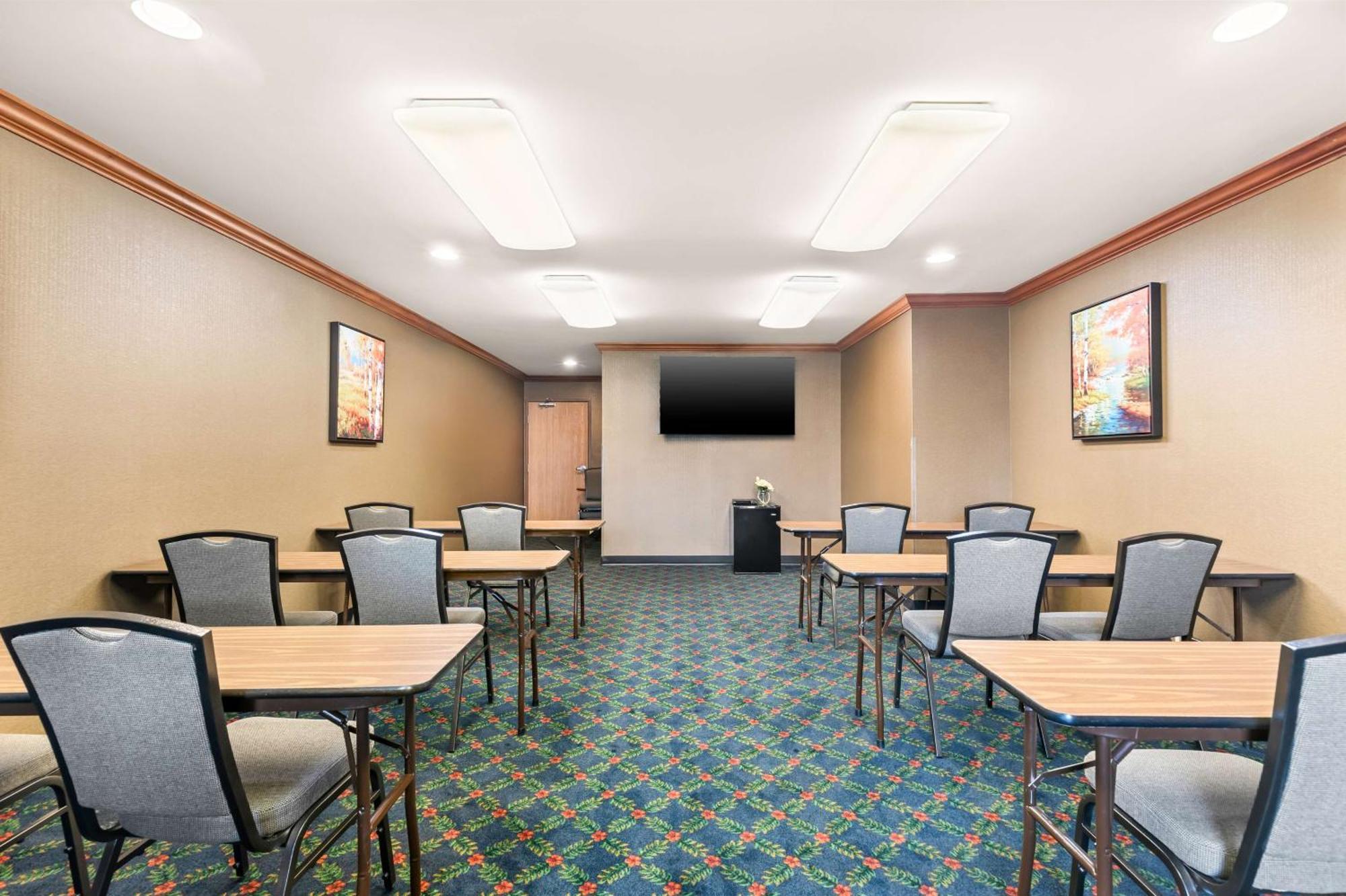 Best Western Legacy Inn & Suites Beloit/Саут-Білойт Екстер'єр фото