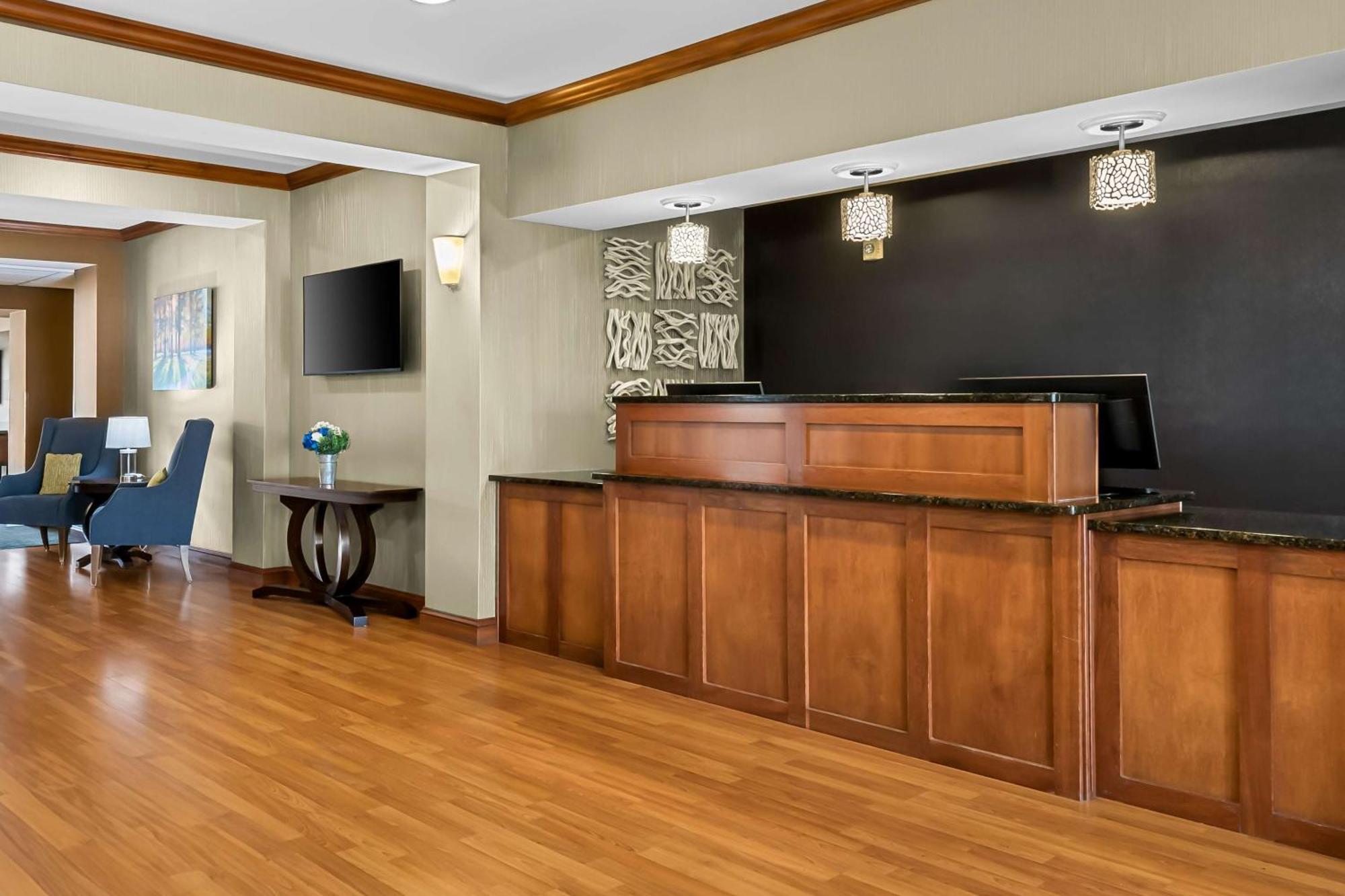 Best Western Legacy Inn & Suites Beloit/Саут-Білойт Екстер'єр фото